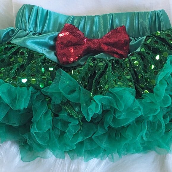 Baby Girl Christmas Outfit : All I Want For Christmas Is Chanel NEW 12-18M - Picture 2 of 4